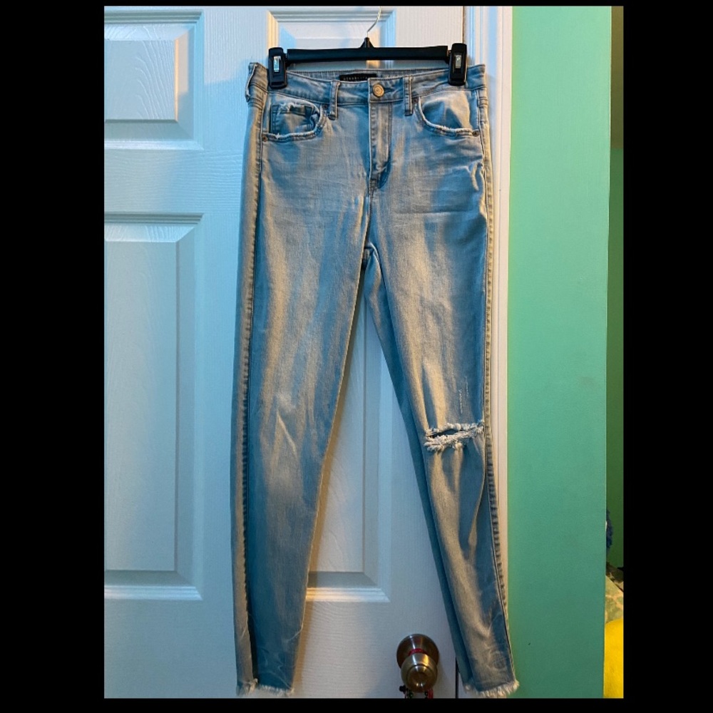Aeropostale High Waisted Ankle Jegging